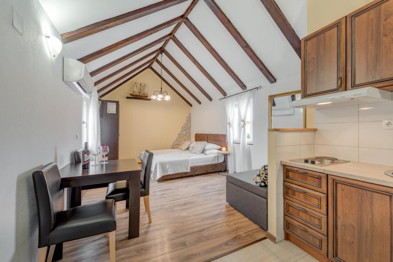 ספליט Guesthouse Imperator מראה חיצוני תמונה