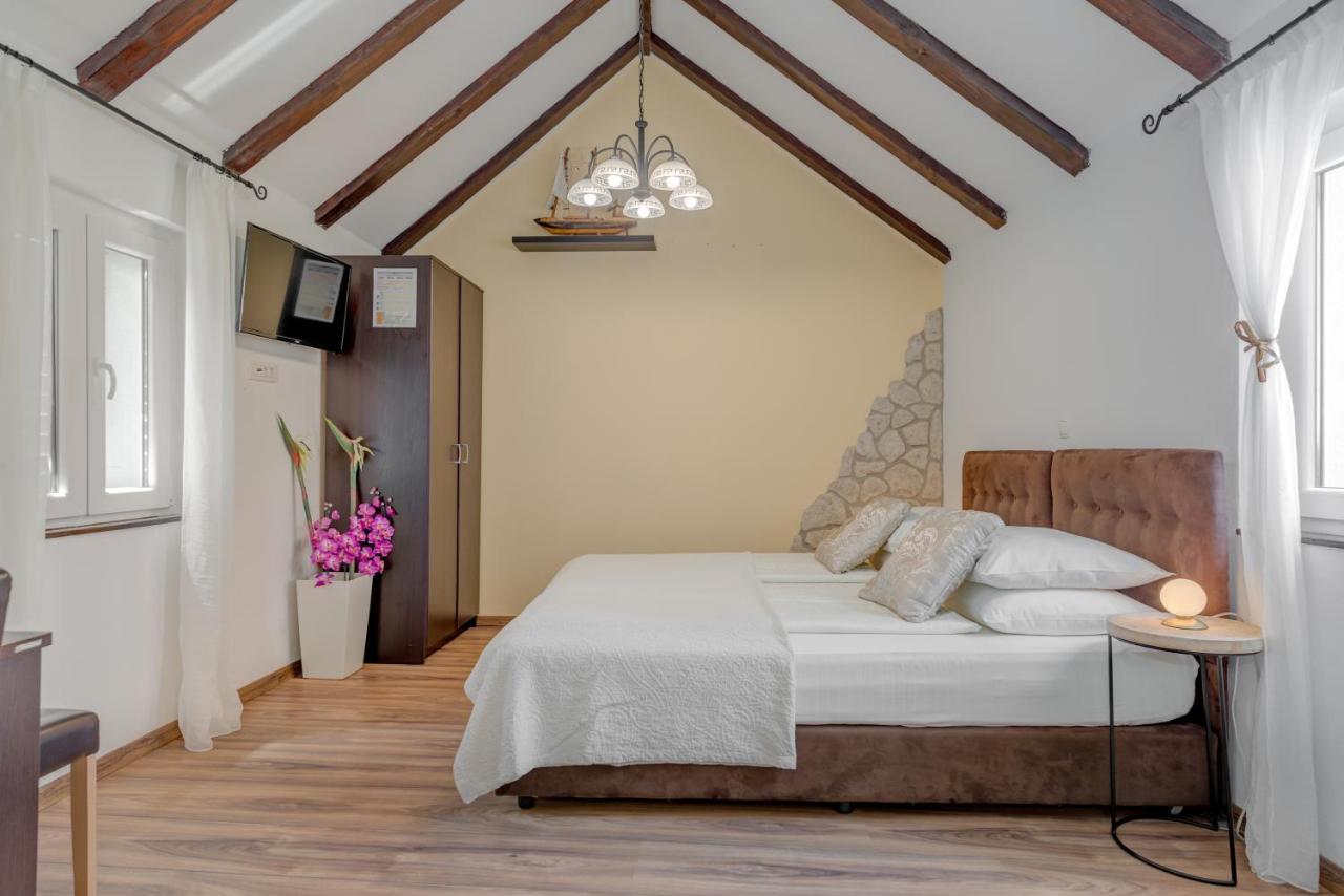 ספליט Guesthouse Imperator מראה חיצוני תמונה