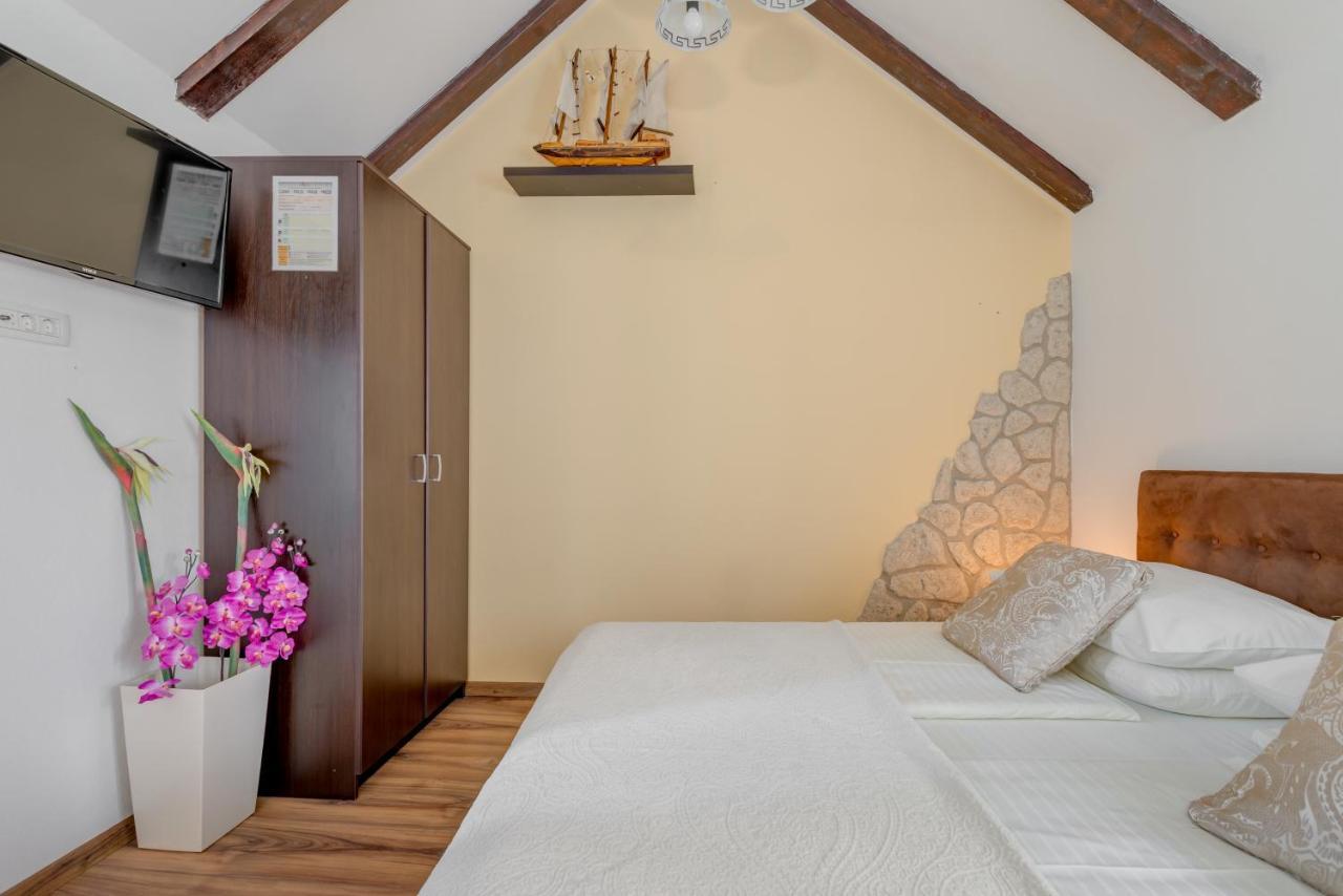 ספליט Guesthouse Imperator מראה חיצוני תמונה