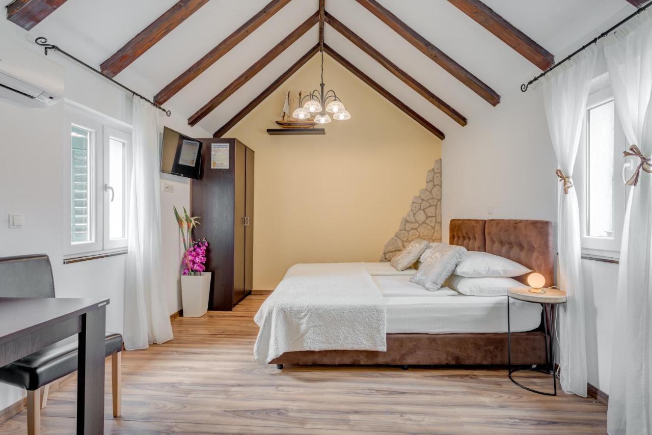 ספליט Guesthouse Imperator מראה חיצוני תמונה