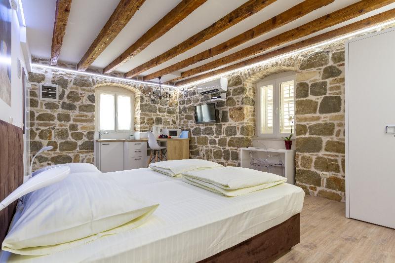 ספליט Guesthouse Imperator מראה חיצוני תמונה