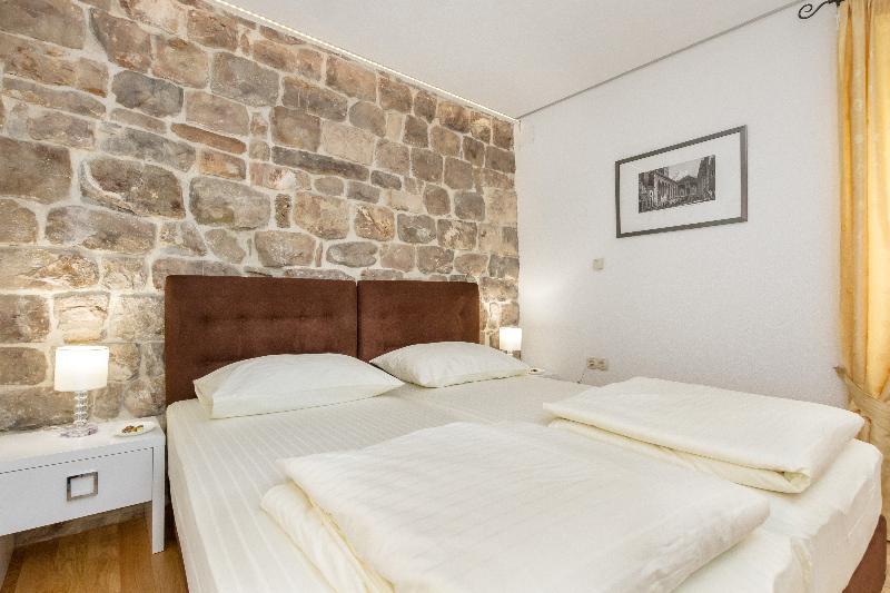 ספליט Guesthouse Imperator מראה חיצוני תמונה