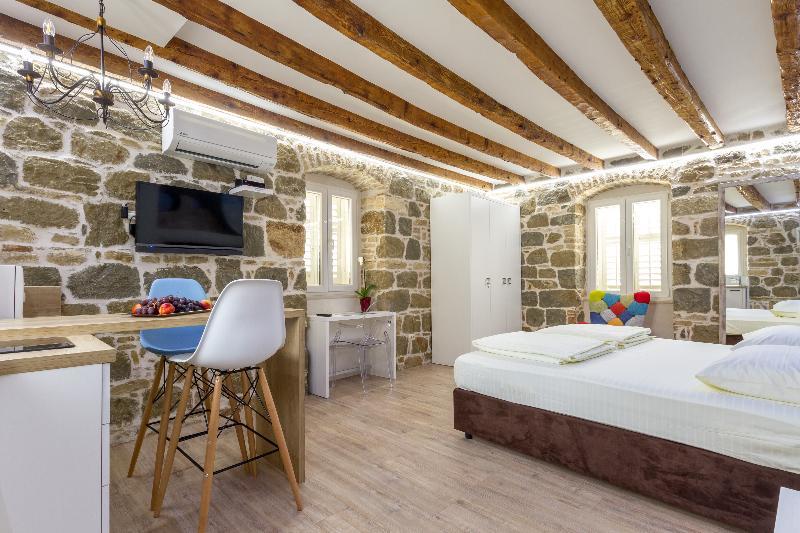 ספליט Guesthouse Imperator מראה חיצוני תמונה